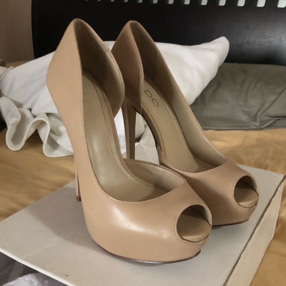 Nude heels